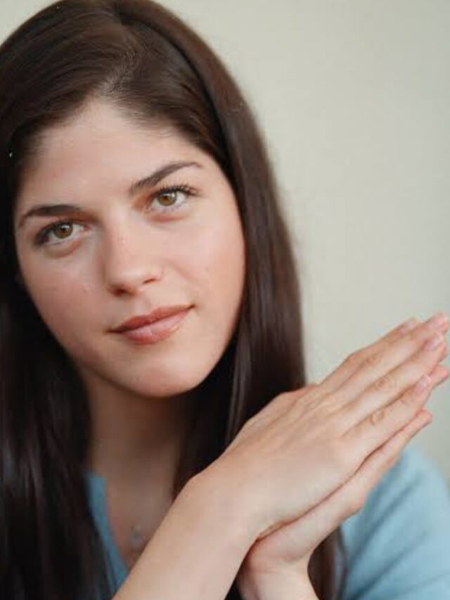 Selma Blair Splits With Team After Islamophobic Comments